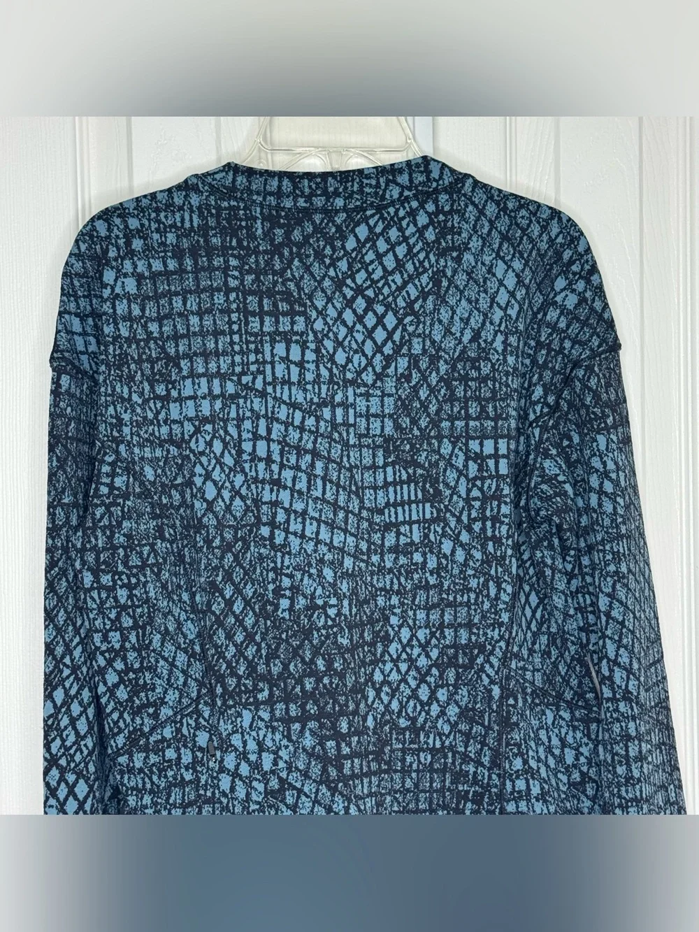 Lululemon Close to Crossing Long Sleeve Jacquard Size M